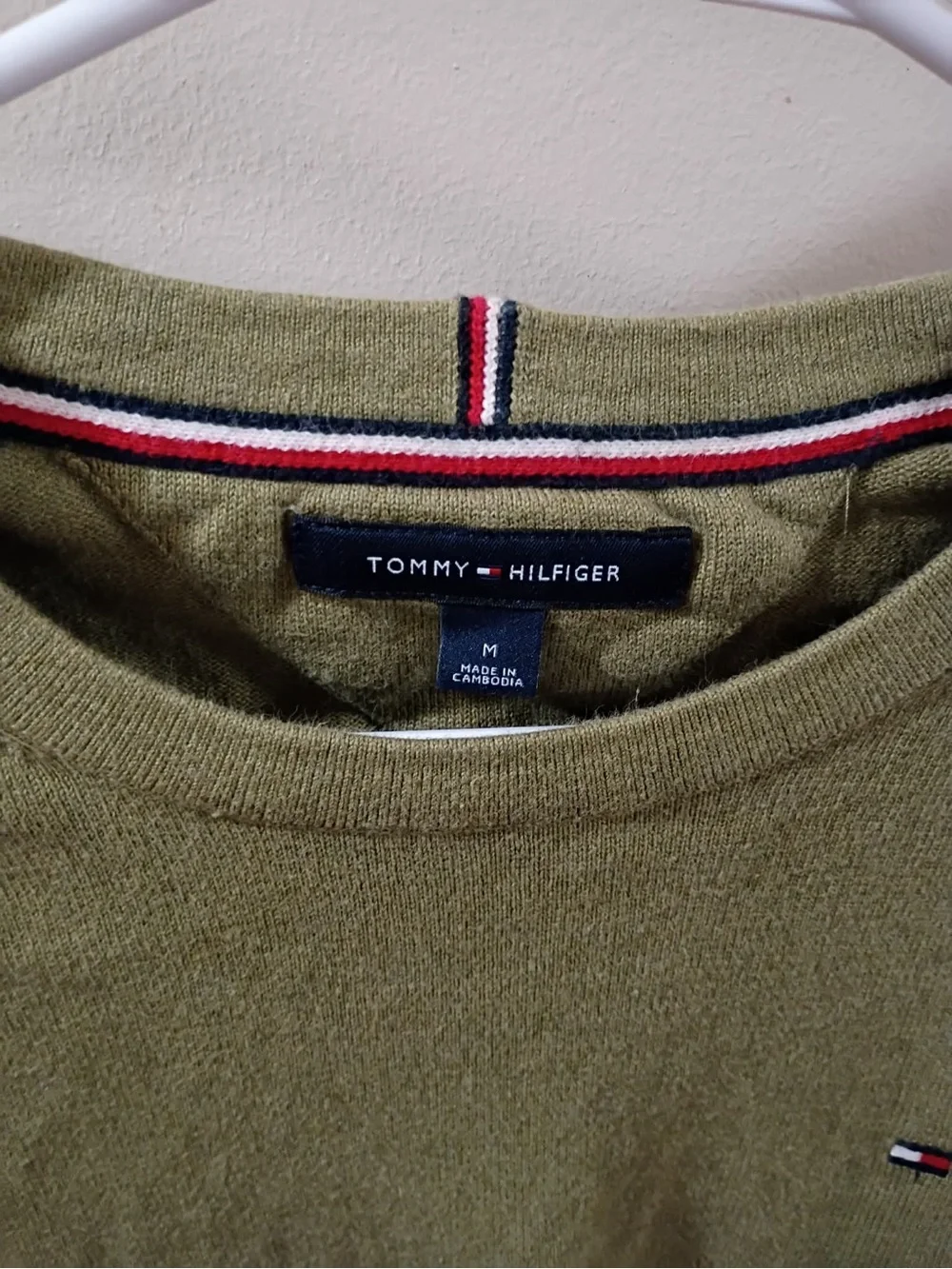 Tommy Hilfiger Men's Olive Green Crewneck Sweater